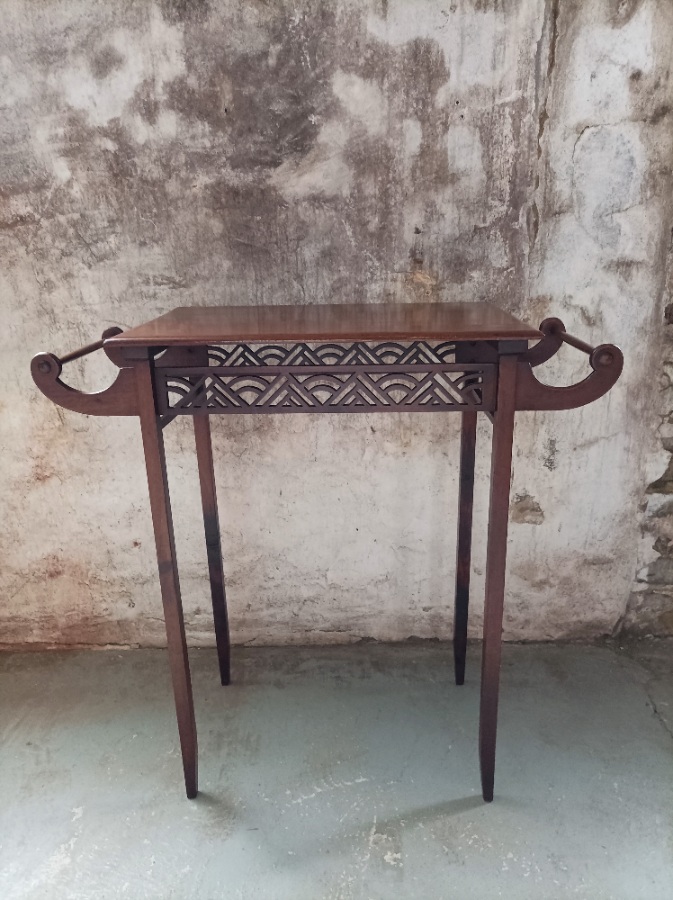 Antique Mahogany Small Wash Stand Table (5).jpg